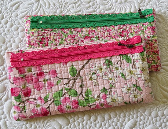 Quick and Easy Lace zipper Pouch - Geta's Quilting Studio