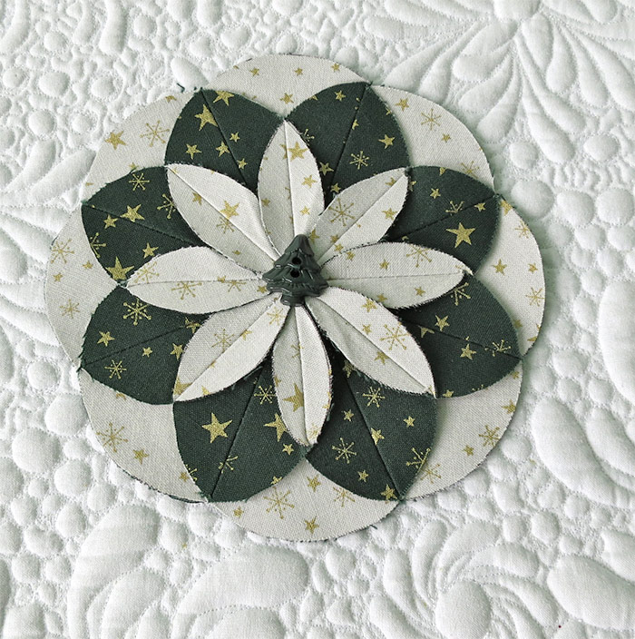 Christmas-fabric-flowers-7