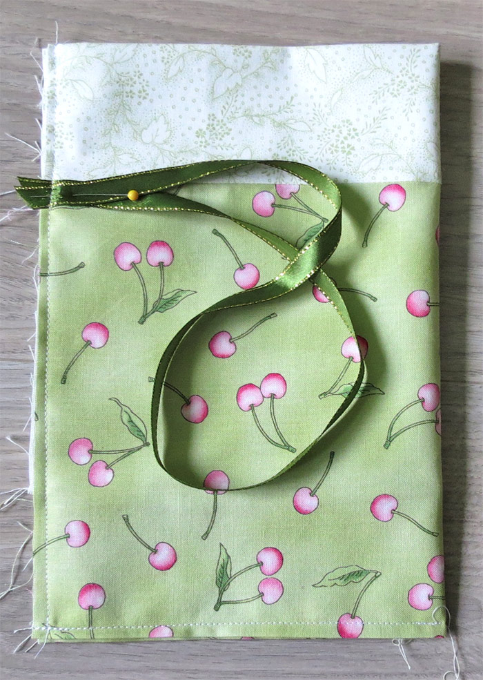 Drawstring bag tutorial - 10 minutes are required!