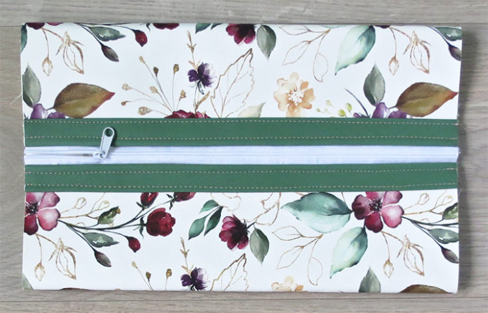 How to add slider to zipper tape