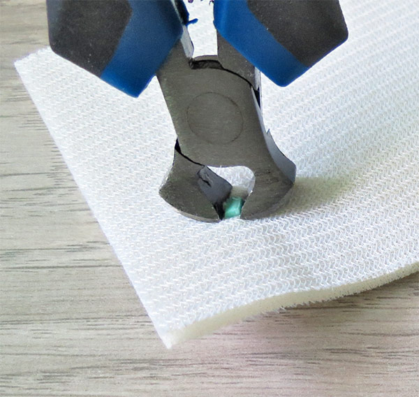 Tips for removing plastic snaps