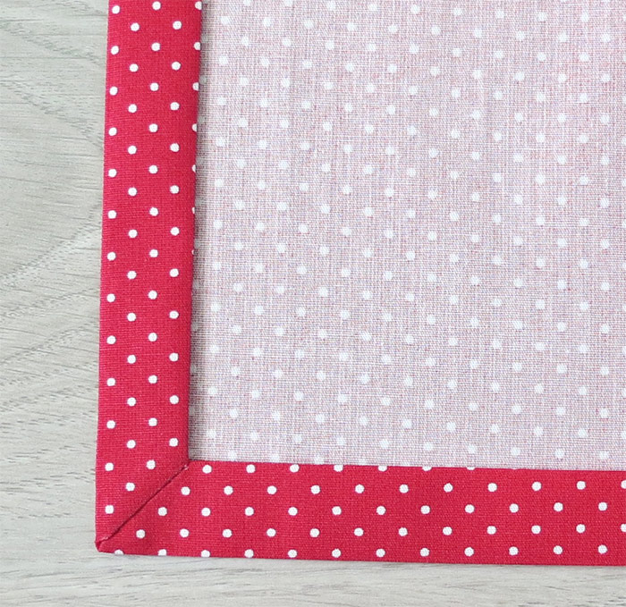 How to sew double sided fabric napkins with mitered corners
