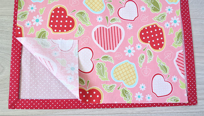 How to sew double sided fabric napkins with mitered corners