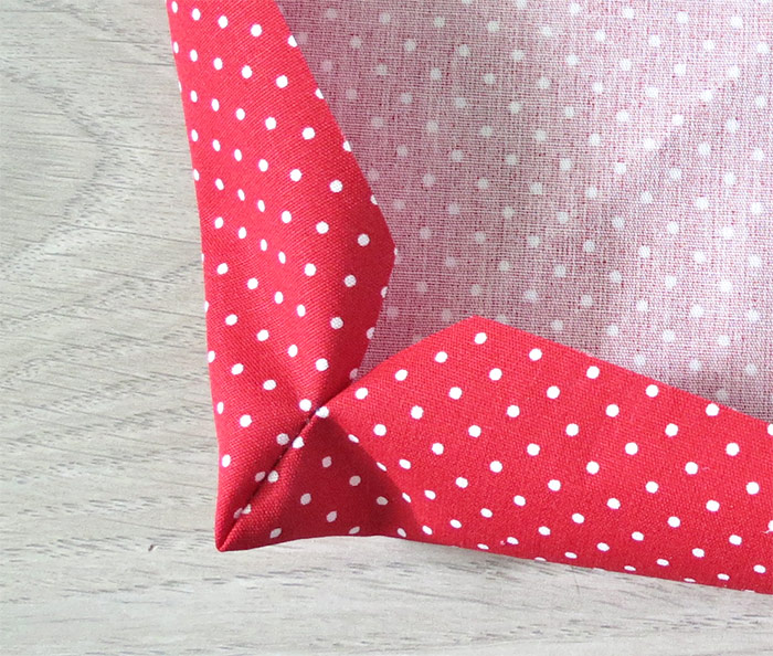 How to sew double sided fabric napkins with mitered corners