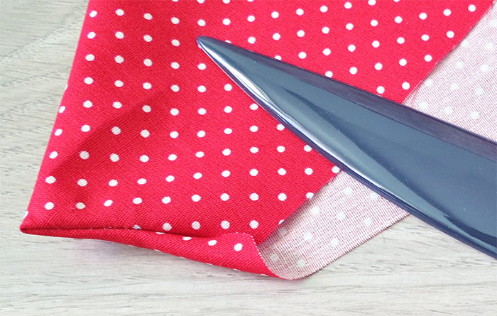 How to sew double sided fabric napkins with mitered corners