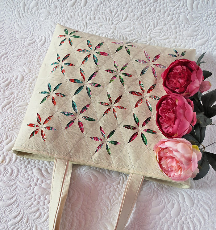 Charming Tote Bag Pattern