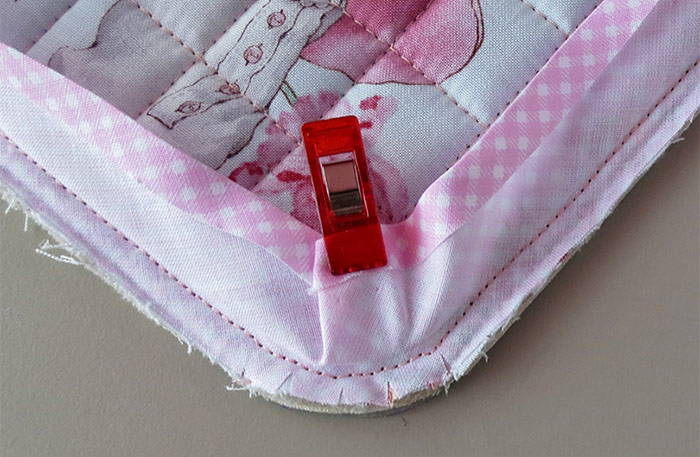 How to bind rounded edges tips
