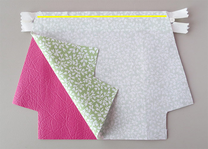 Easy zipper pouch tutorial